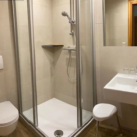 Haslehnerhof ファームステイ ラムサウ・アム・ダッハシュタイン