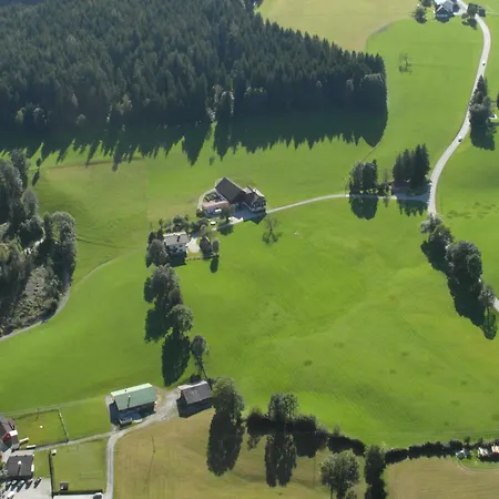 Farm stay Haslehnerhof *